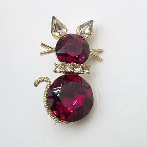 ​Vintage Signed DODDS Ruby Red Faceted Glass Cat Brooch Pin Rhinestone Collar